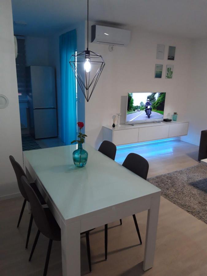 Elena Apartmani Tuzla Exteriér fotografie